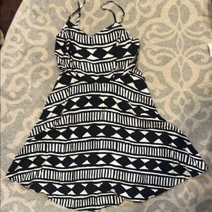 Old Navy Black and White Patterned Dress